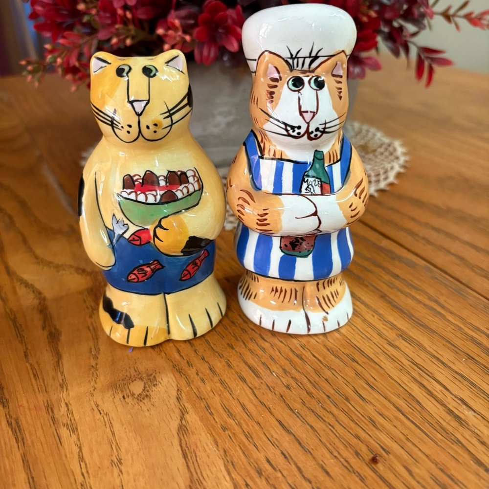 Catzilla Cat Chef Salt and Pepper Shakers
